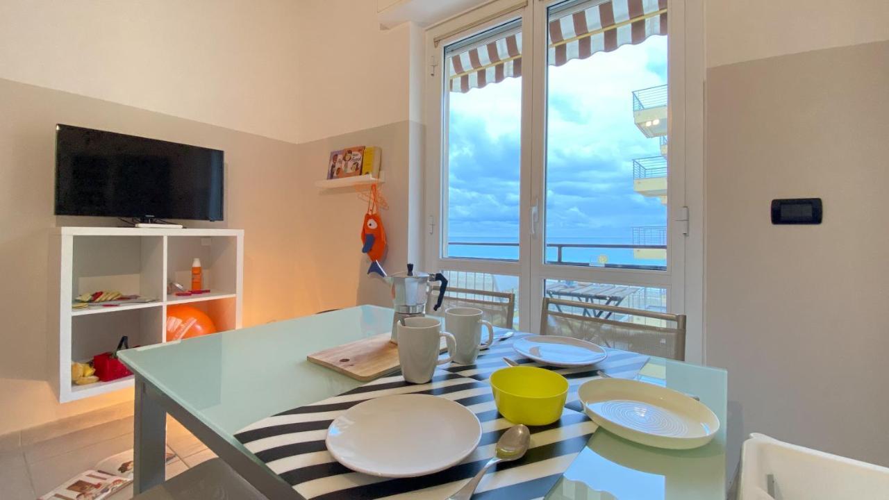 Babyaccommodation Family Experience IV Пьетра-Лигуре Экстерьер фото